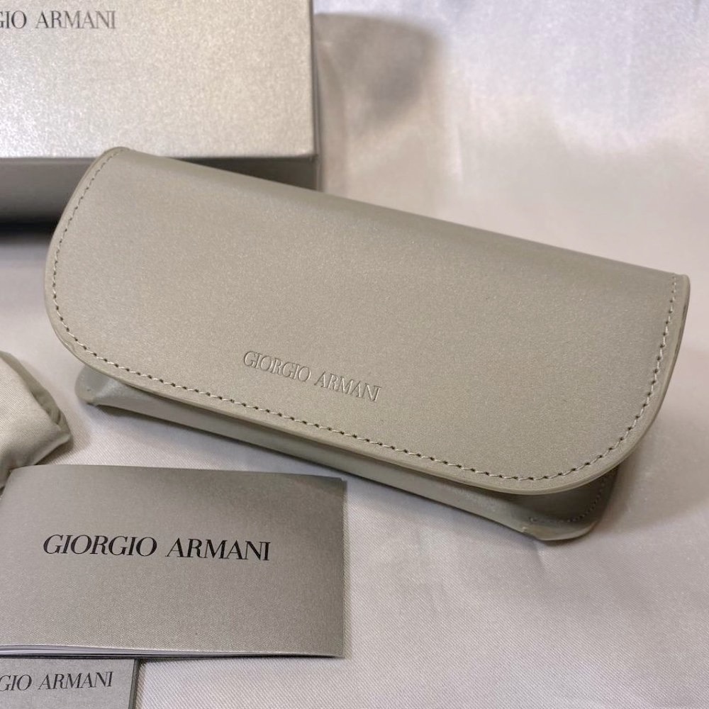 Giorgio Armani Sunglasses Case,Silver Hard Clamshell,Boxed, Drawstring Bag, Card - Picture 4 of 12